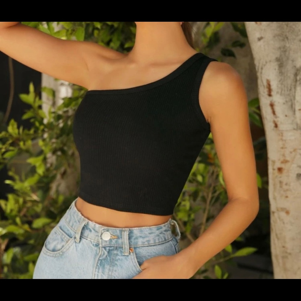 One Shoulder Crop Top